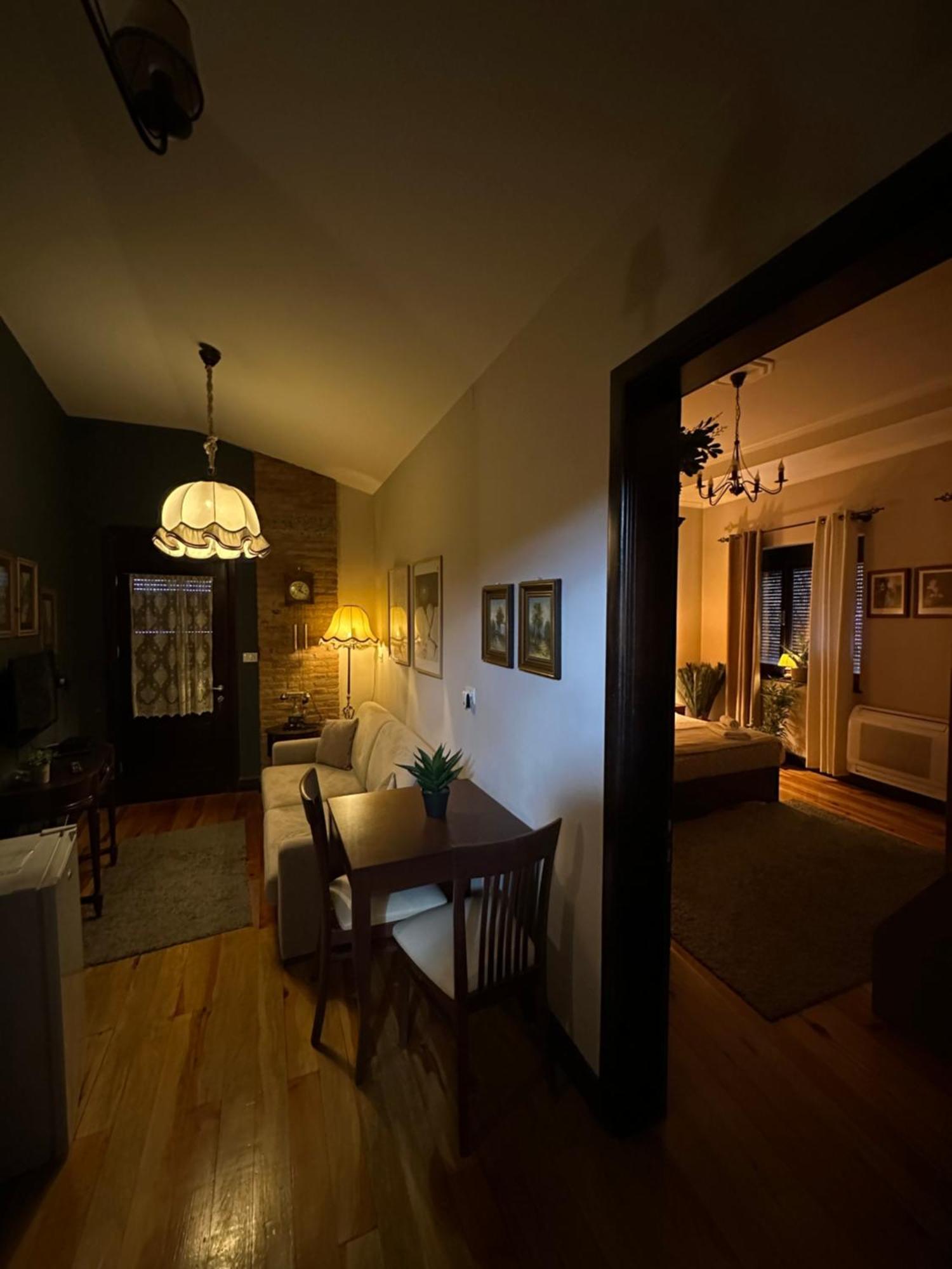 Villa Elezi 2 Korce Bagian luar foto