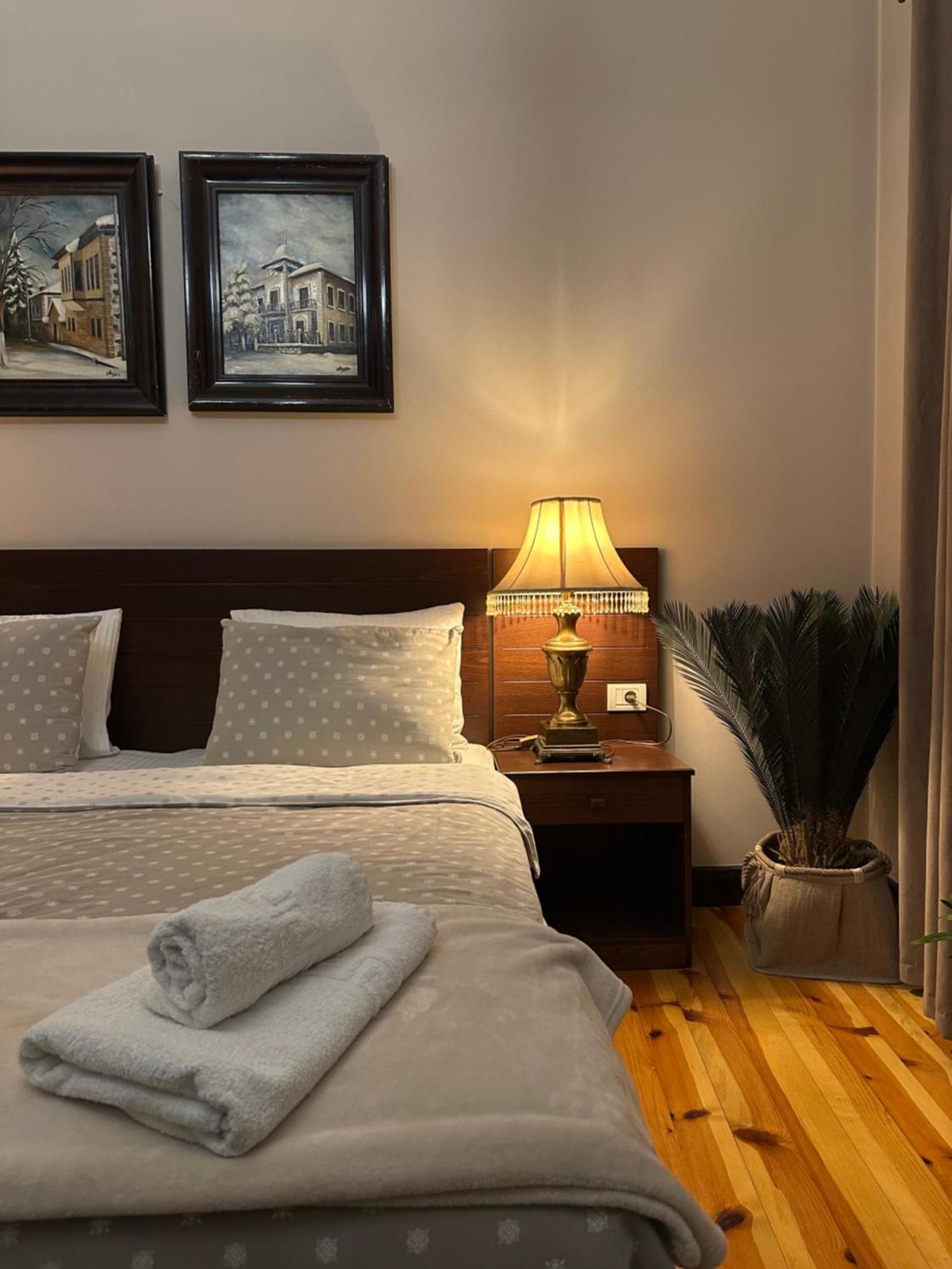 Villa Elezi 2 Korce Bagian luar foto
